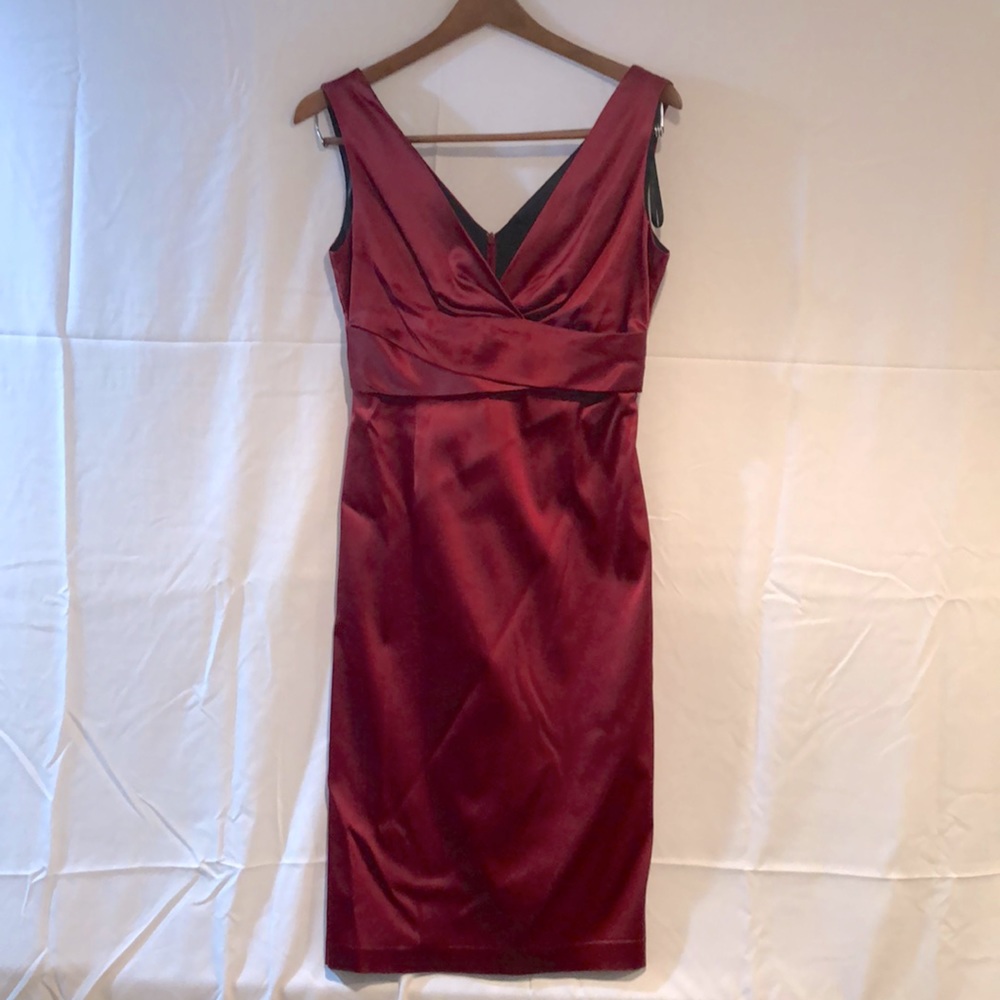 Sleeveless red dress
